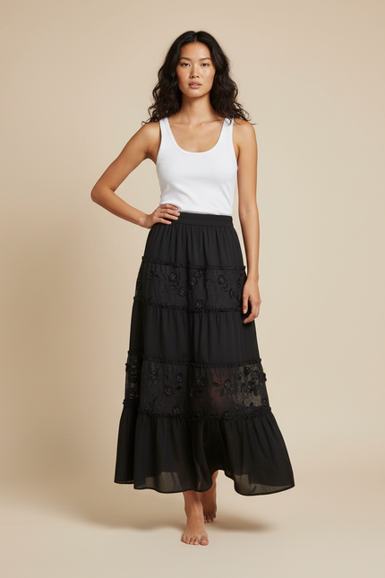 Jupe Longue Noire Brodée Élégante