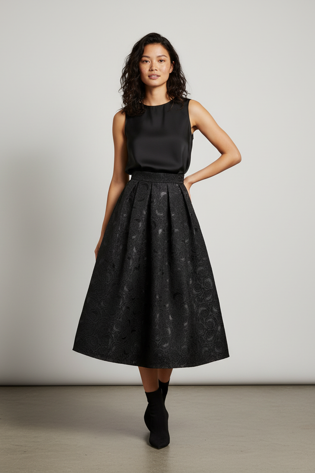 Jupe Longue Noire Motif Floral Élégante