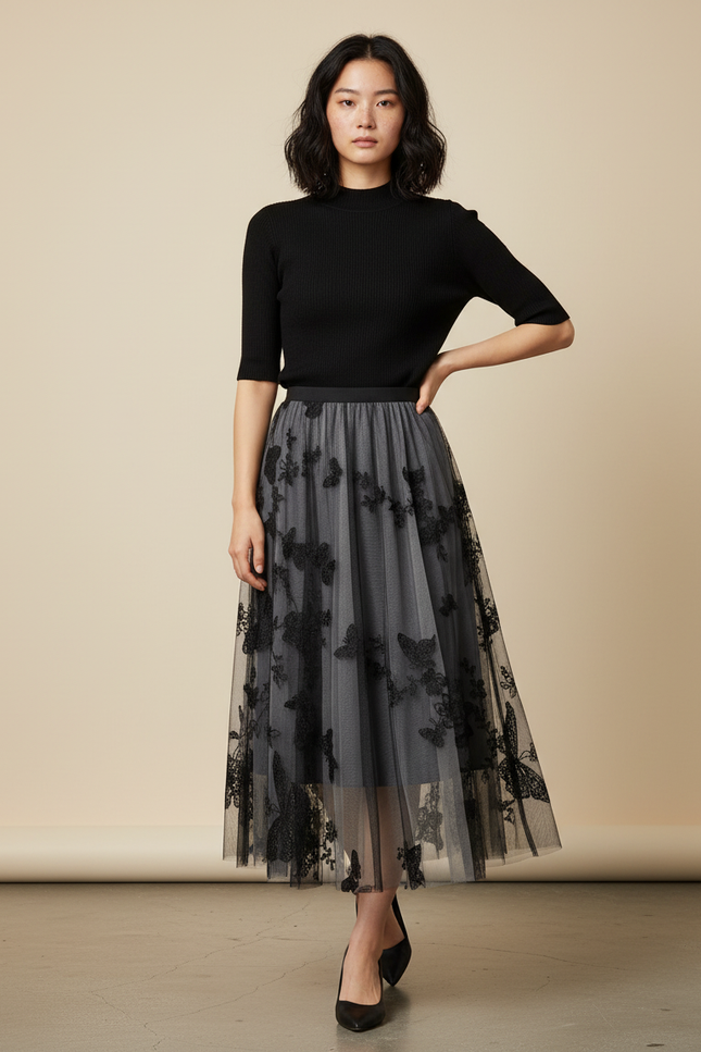 Jupe Longue Tulle Brodé Papillons Élégante