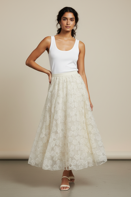 Jupe Longue Crème Brodée Florale Élégante