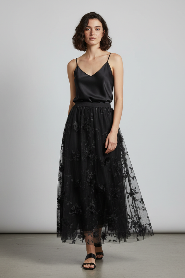 Jupe Longue Tulle Brodée Noire Élégante