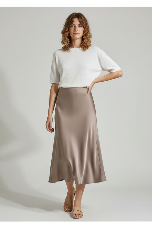 Jupe Longue Satin Taupe Élégante