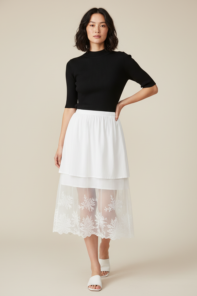 Jupe Longue Blanche Dentelle Élégante Mariage Chic