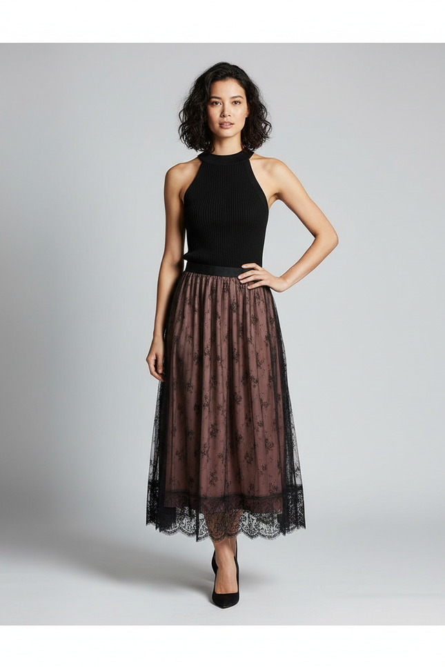 Jupe Longue Rose Dentelle Noire Élégante