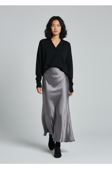 Jupe Longue Grise Satinée Élégante