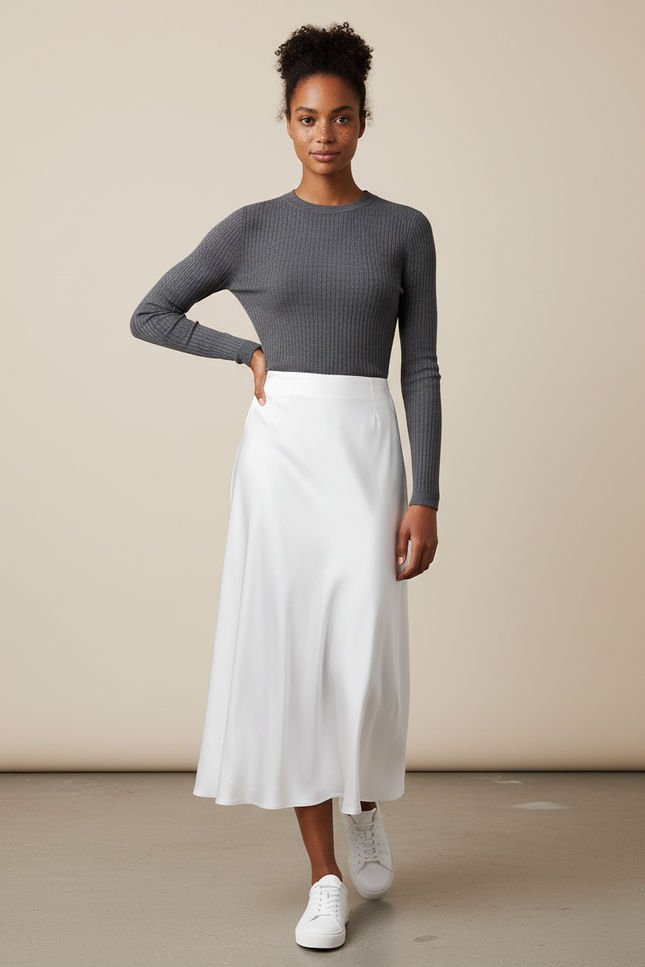Jupe Longue Blanche Satinée Élégante