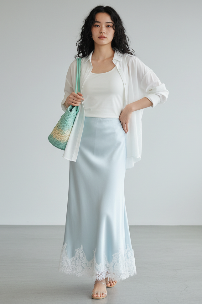 Jupe Longue Satin Dentelle Bleue Chic