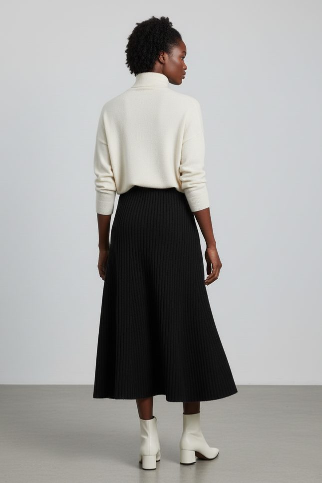 Jupe Longue Noire Plissée Élégante Tendance