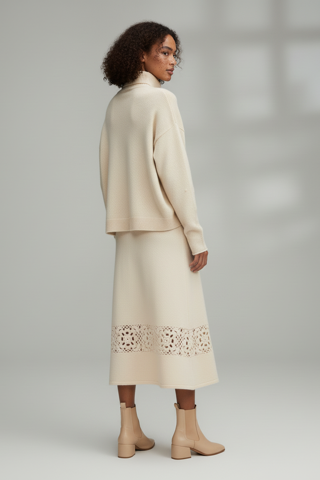 Jupe Longue Crème Ajourée Élégante
