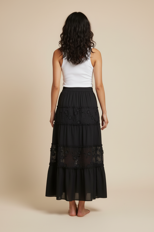 Jupe Longue Noire Brodée Élégante