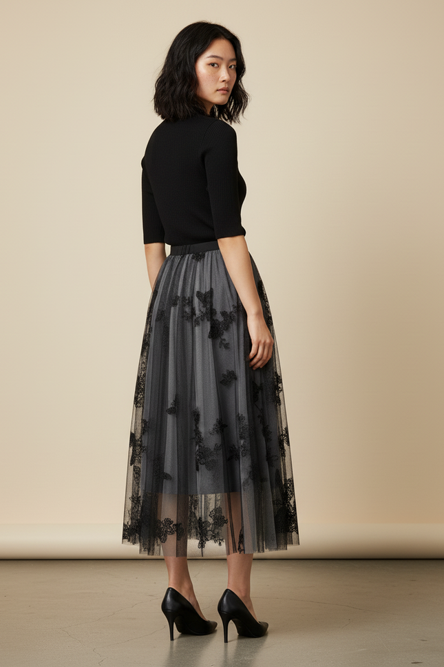 Jupe Longue Tulle Brodé Papillons Élégante