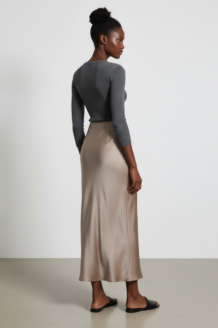 Jupe Longue Satin Fluide Élégante