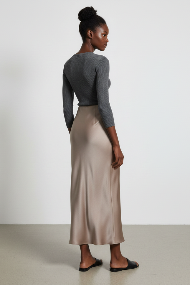 Jupe Longue Satin Fluide Élégante