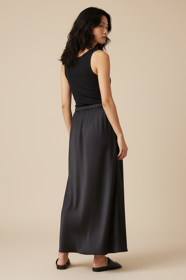 Jupe Longue Noire Satinée Élégante Bohème