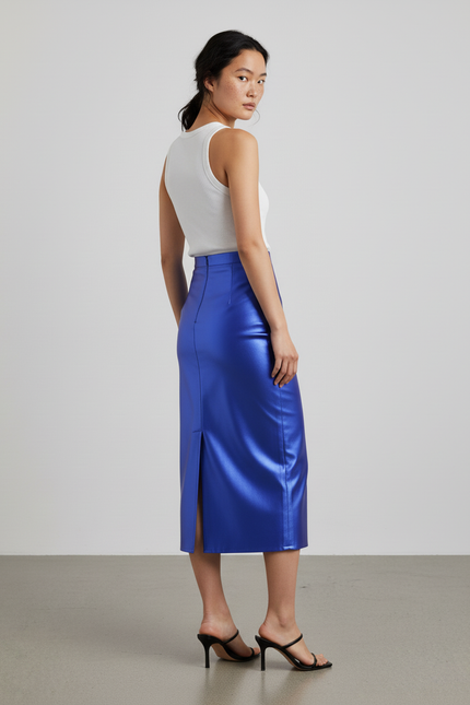 Jupe Longue Bleue Satinée Brillante Élégante