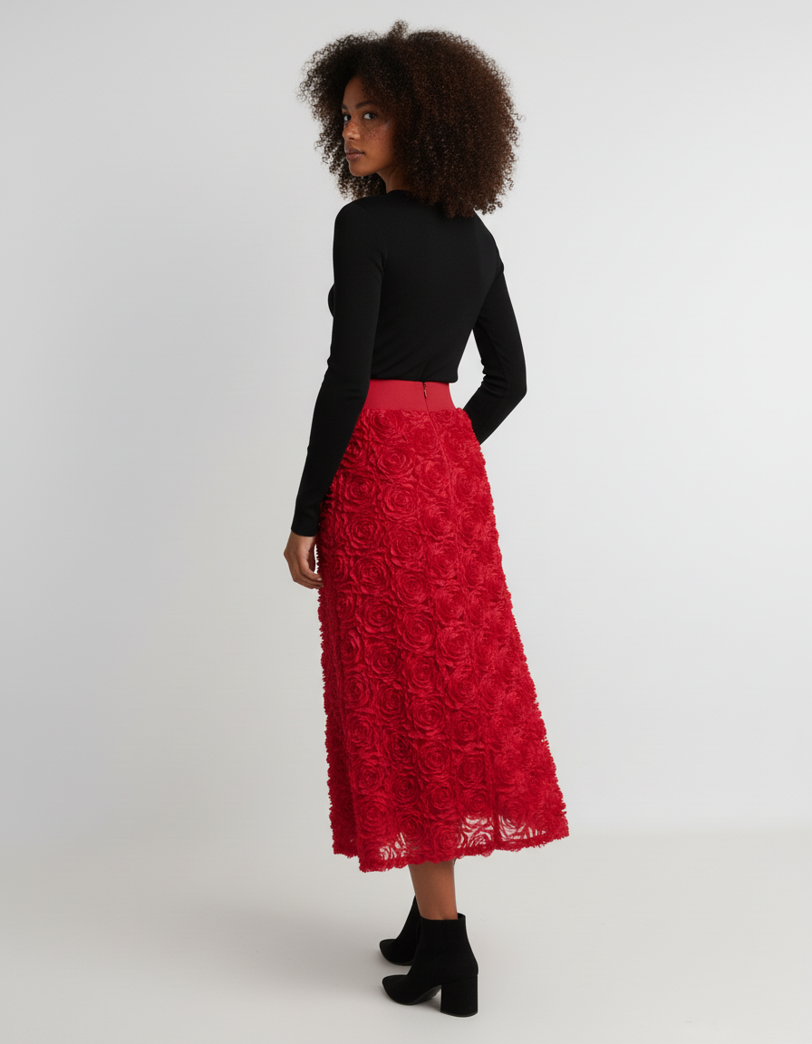 Jupe Longue Rouge Brodée Roses Élégante