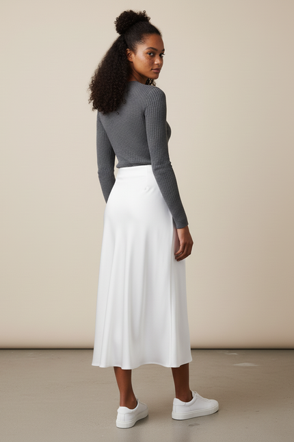 Jupe Longue Blanche Satinée Élégante