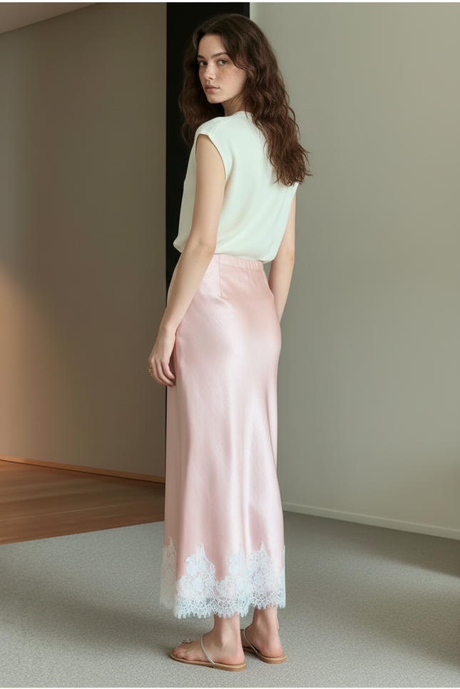 Jupe Longue Rose Satin Dentelle Élégante