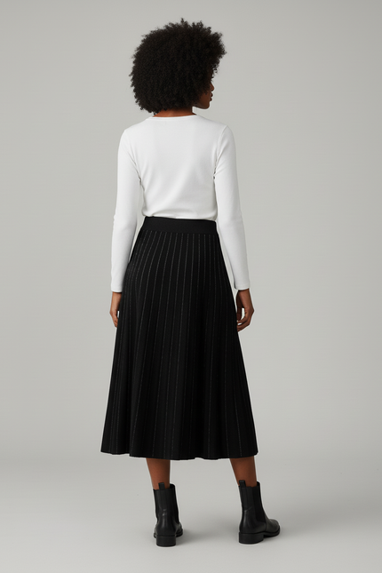 Jupe Longue Plissée Noire Brillante Chic