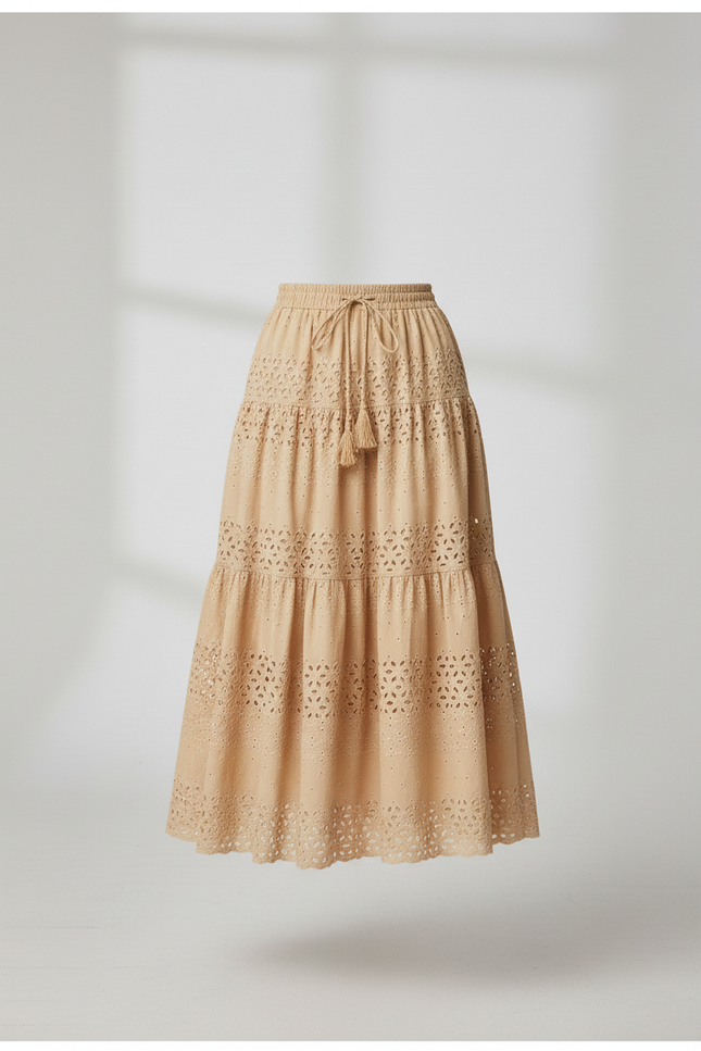 Jupe Longue Beige Brodée Élégante